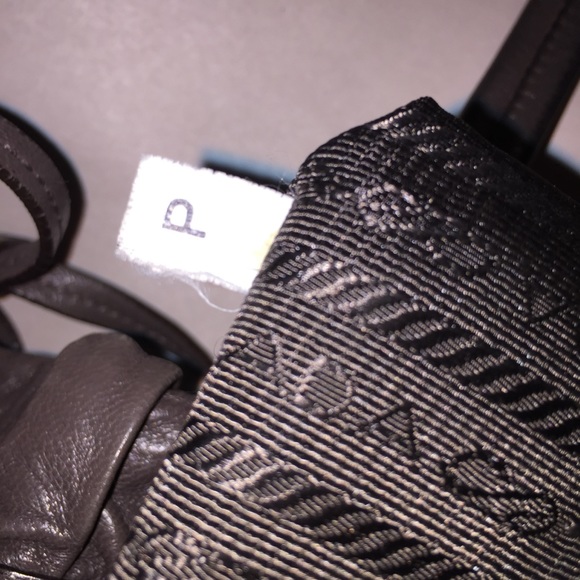 auth oversized PRADA lambskin leather SHOULDERBAG - Picture 8 of 8